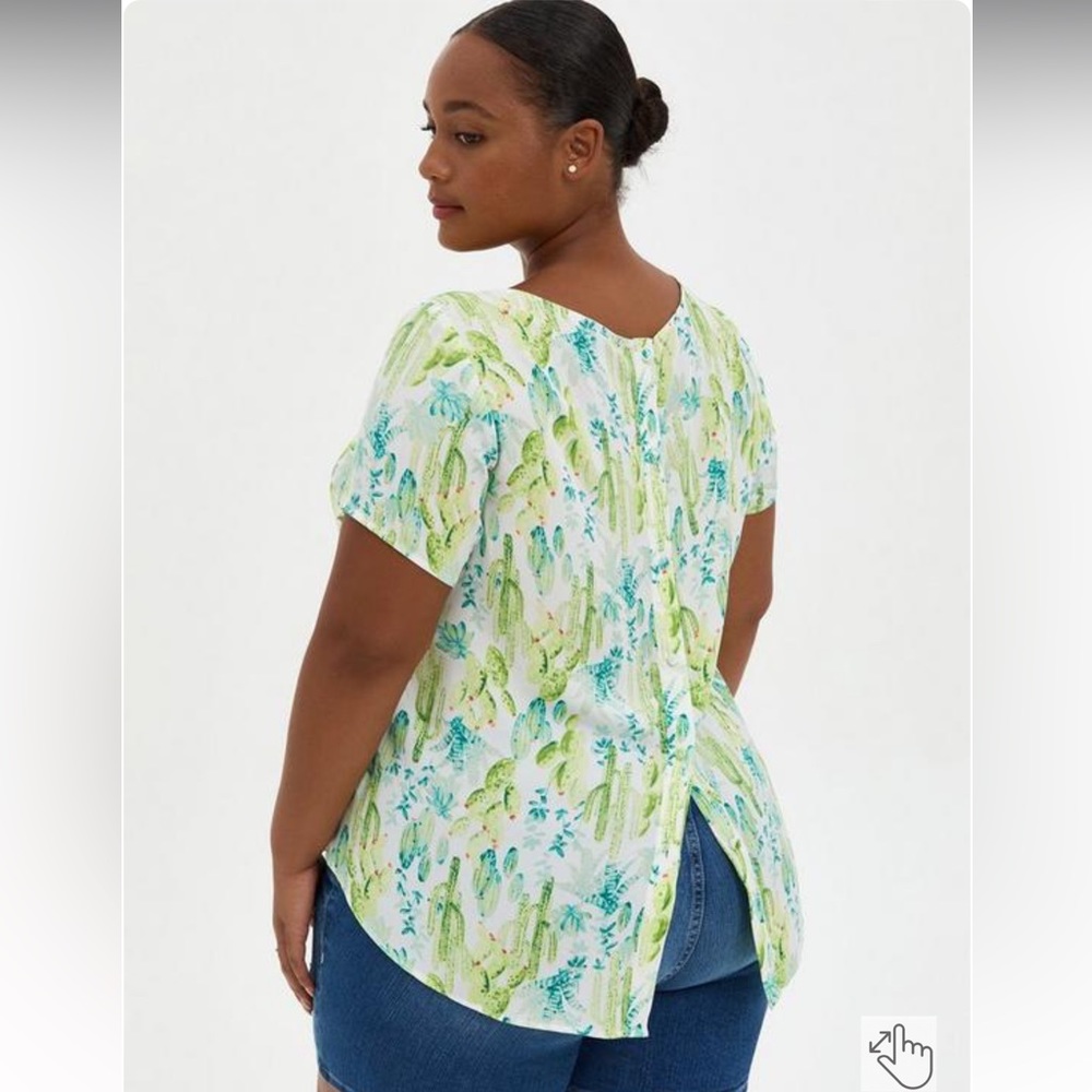 Torrid Blouse Women's 2X Green White Abbey Georgette Button Back Cactus